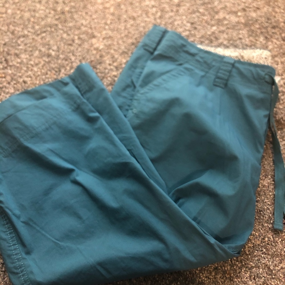 Teal Eddie Bauer capris - 12